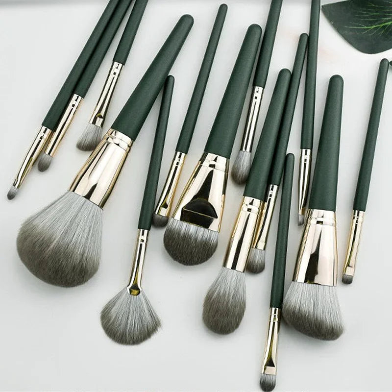 Makeup Brush Set – Soft Fluffy Brushes for Powder, Eyeshadow, Foundation & Blush 14pcs