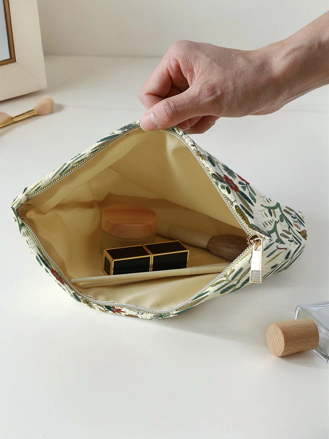 Branch Bird Pattern Corduroy Makeup Bag